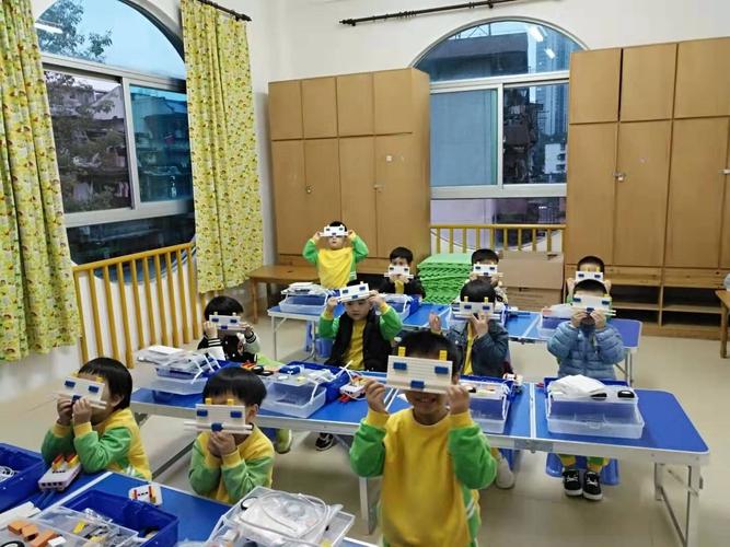 瓦力工厂 青少年机器人编程教育